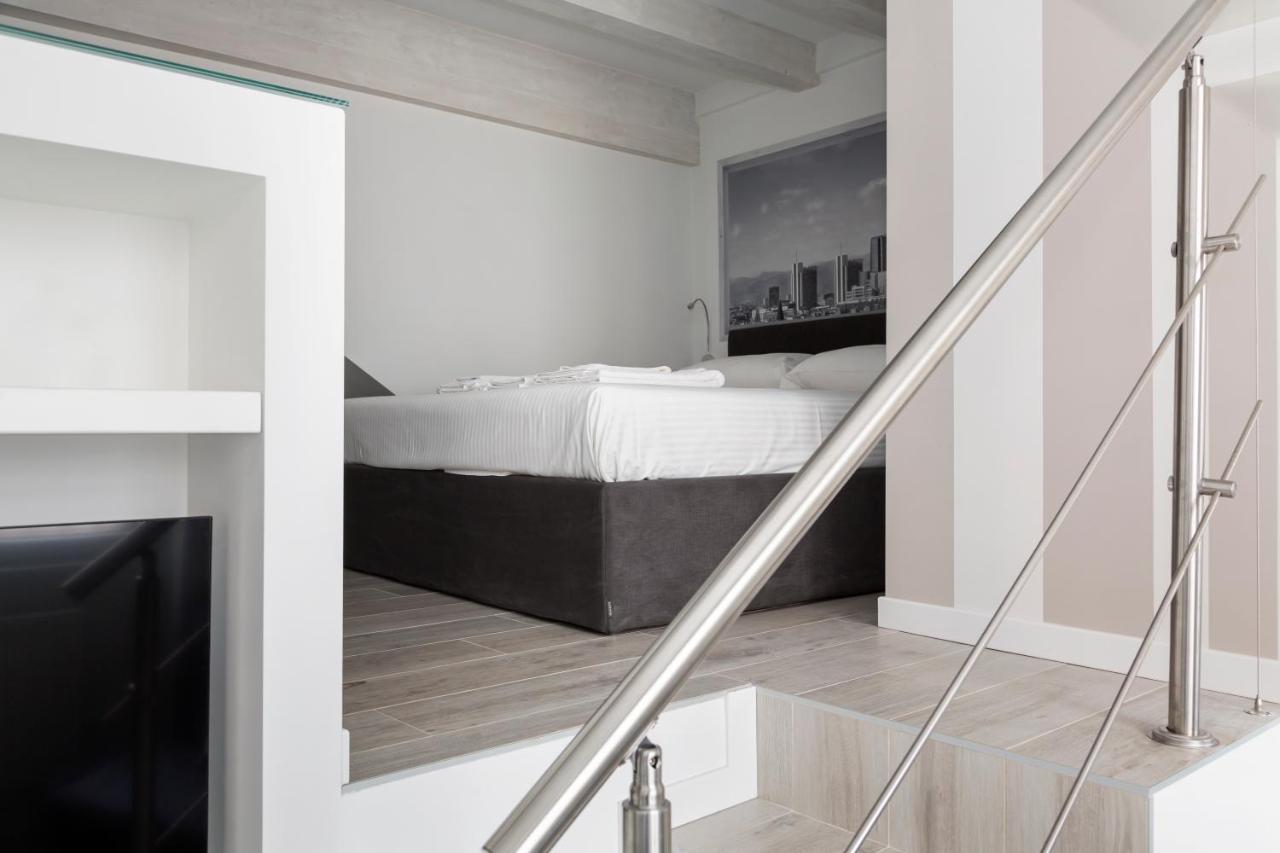 Nest For 2 In Milan Fashion District Via S Cecilia Apartment Luaran gambar