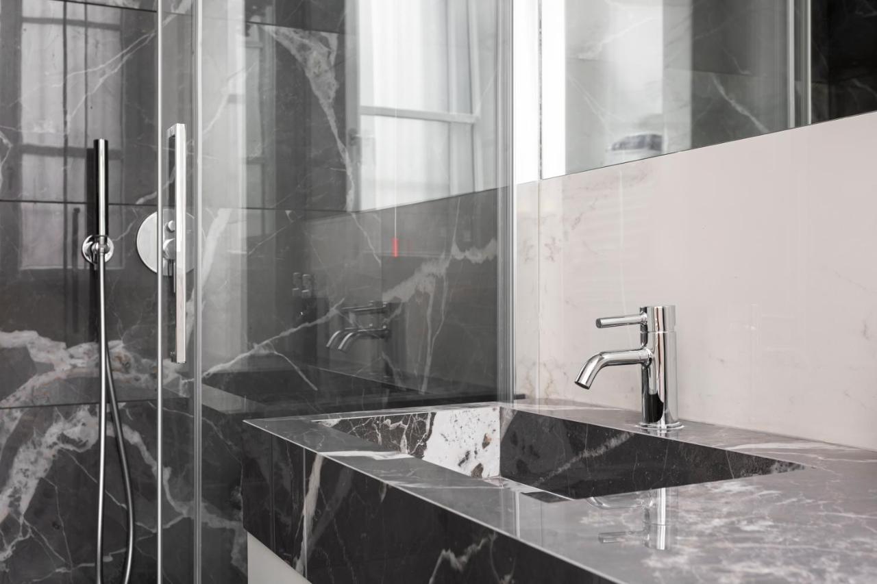 Nest For 2 In Milan Fashion District Via S Cecilia Apartment Luaran gambar